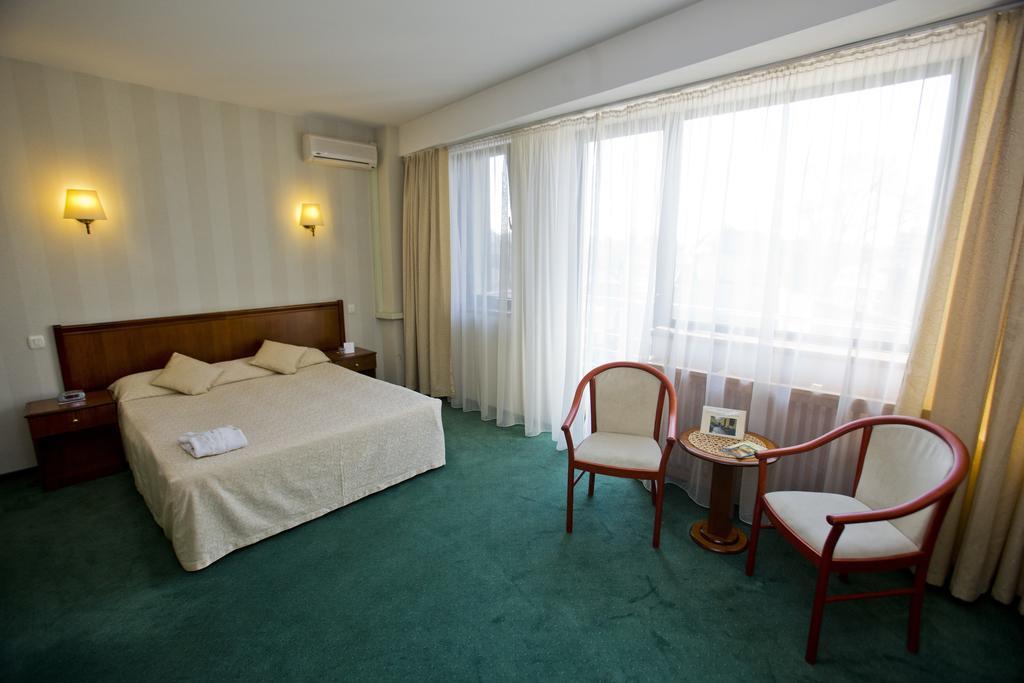 Hotel Dan Bucharest Room photo